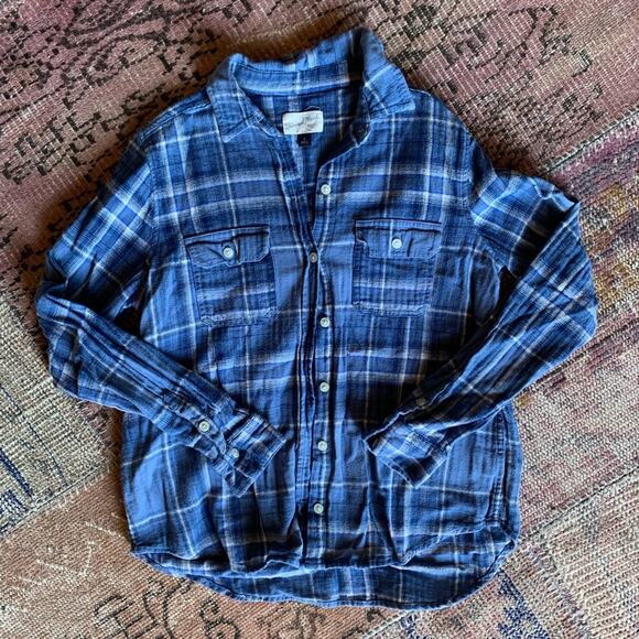 Women's universal thread Blue plaid flannel size SMALL - Picture 1 of 2
